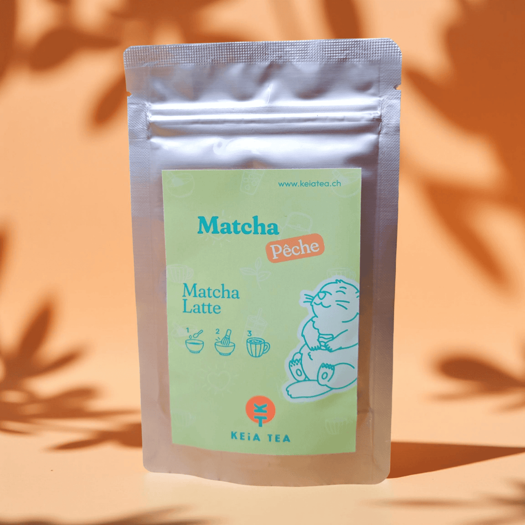 Matcha Latte à la pêche dans notre boutique de thé suisse