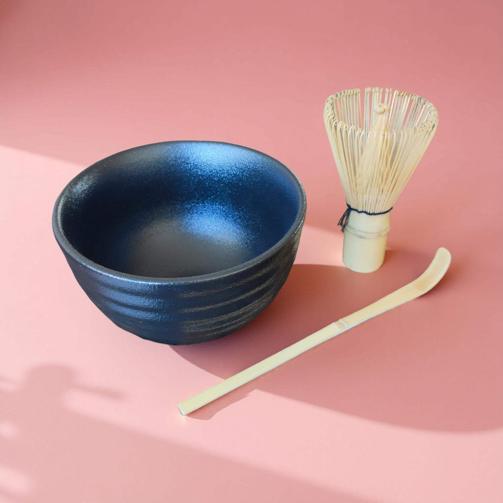 Kit matcha cérémonie pro japonais avec bol à matcha chawan noir chasen et chashaku